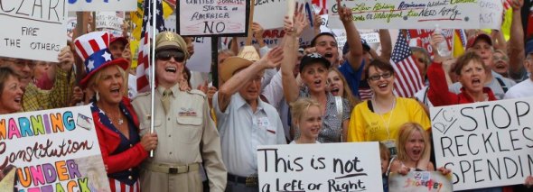 Wettern über den Staat, profitieren aber überdurchschnittlich stark von ihm: "Tea Party"-Anhänger