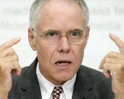 Hatte einen guten Staatsvertrag ausgehandelt und schon damals vor den Folgen einer Ablehnung gewarnt: Der damalige Verkehrsminister Moritz Leuenberger